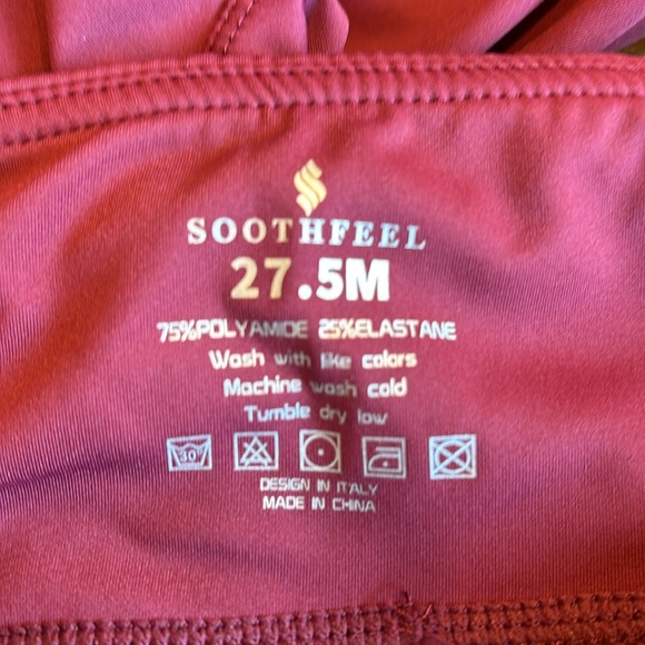 Soothfeel wine colored joggers. Women’s size medium - Picture 7 of 7